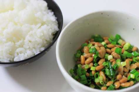 納豆(なっとう) - Natto (fermented soybeans) | 英語対訳で読む日本の文化