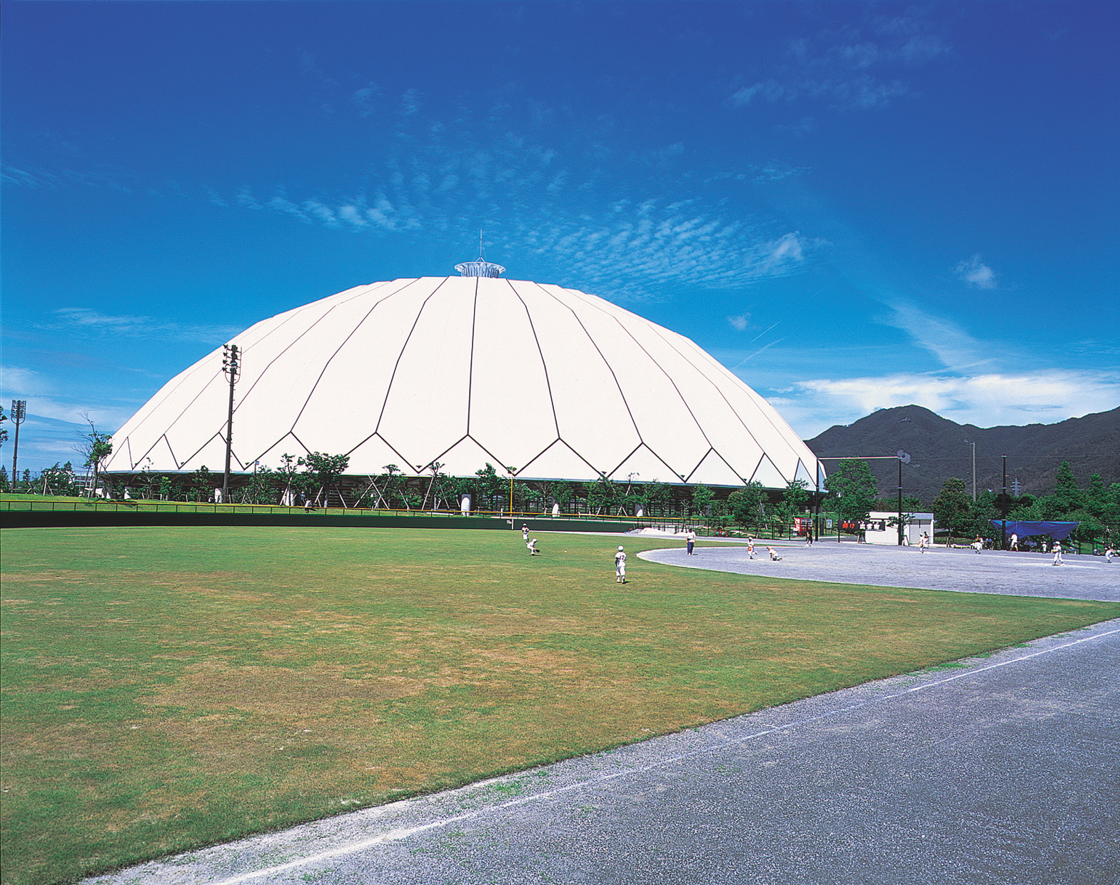 出雲ドーム - The Dome | 英語対訳で読む日本の文化